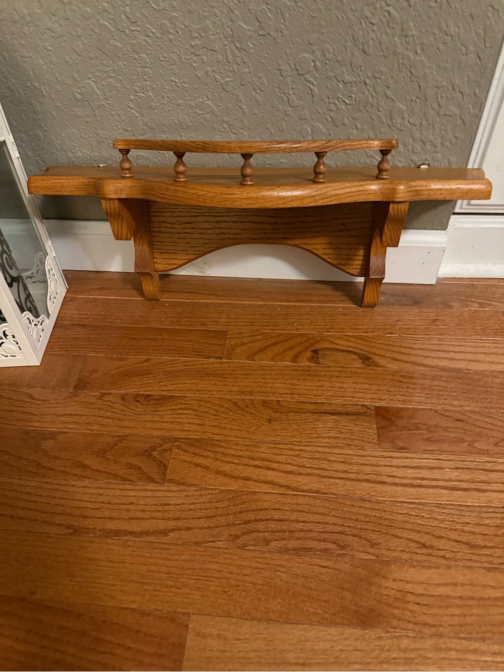 Vintage Wooden Oak Wall Shelf With A Scalloped Edge And Spindle Guard Rail 22”